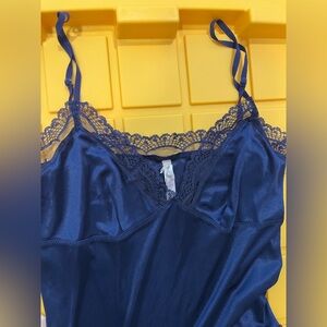 Elegant Blue Lace Trim Chemise